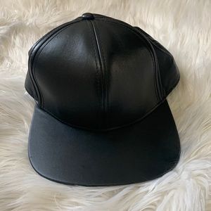 Brand: Forever 21 (without brand tag) Size: One size Color: Black